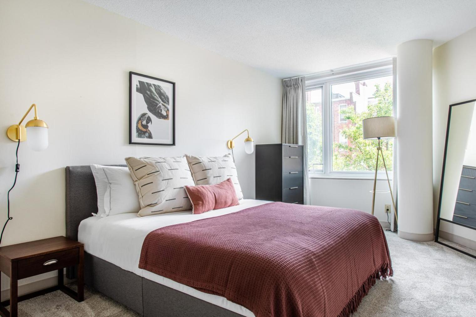 Back Bay 2br2b Steps From Prudential Center Bos-409